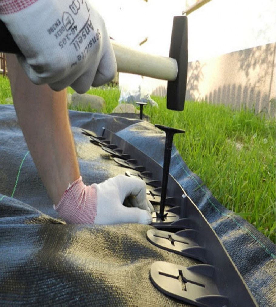 Гибкий садовый пластиковый бордюр ЭКОСАД