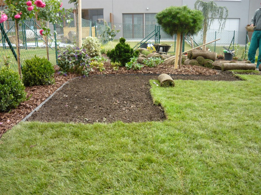 ЭКОСАД / садовый пластиковый бордюр