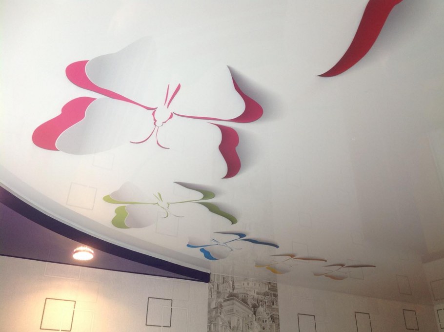 Натяжные потолки с фотопечатью для зала с ангелом