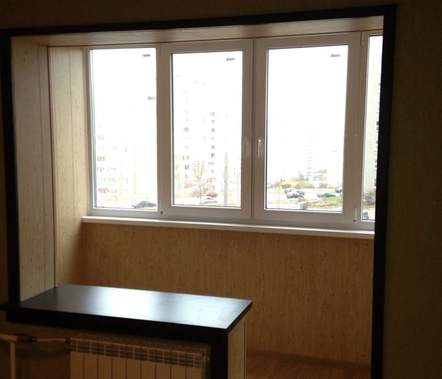 Кухня совмещенная с балконом