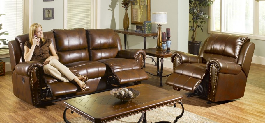 Кожаный диван в интерьере