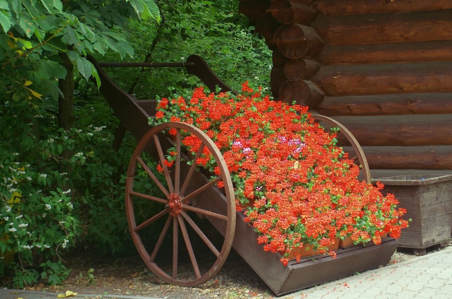 Многоярусные клумбы