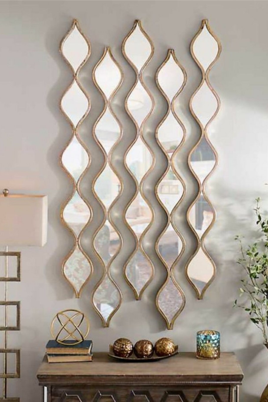 Зеркальные наклейки для интерьера