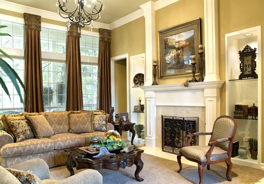 Гостиная в стиле Ампир с камином