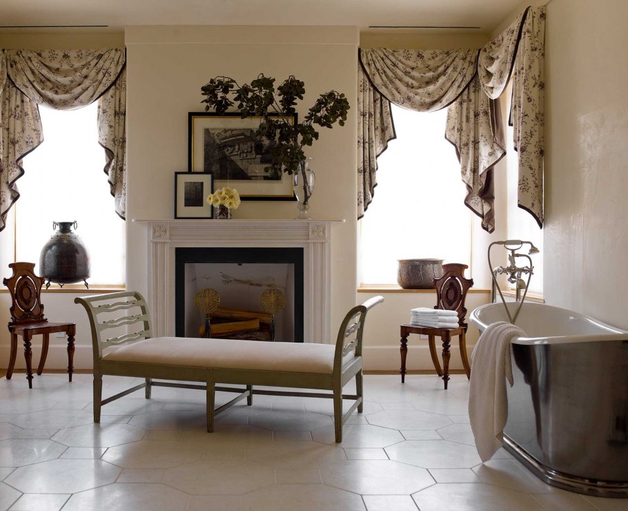 Шторы в комнату с камином