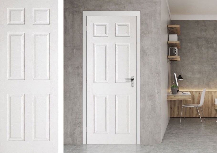 Белые двери с ручками