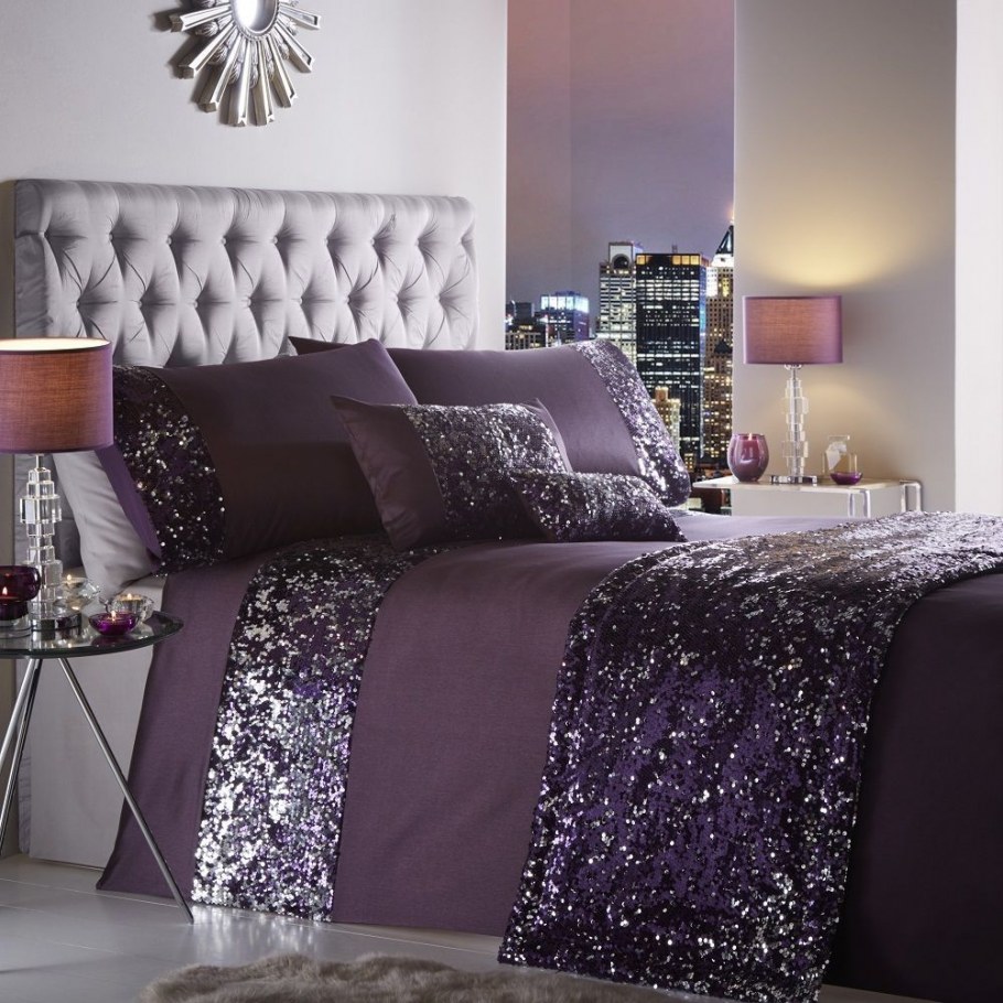 Спальня в коричнево сиреневых тонах
