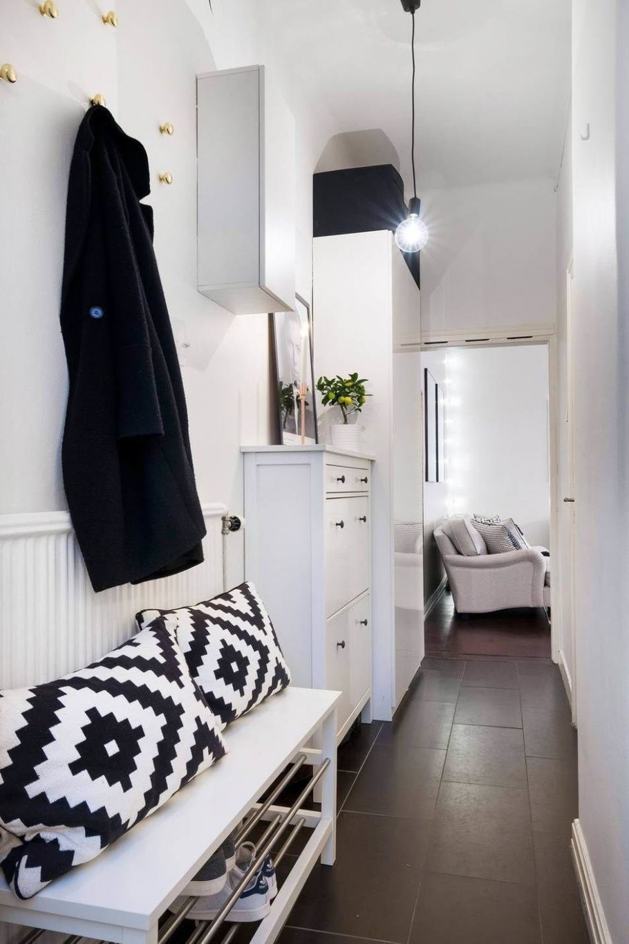 Ивар икеа в интерьере прихожей