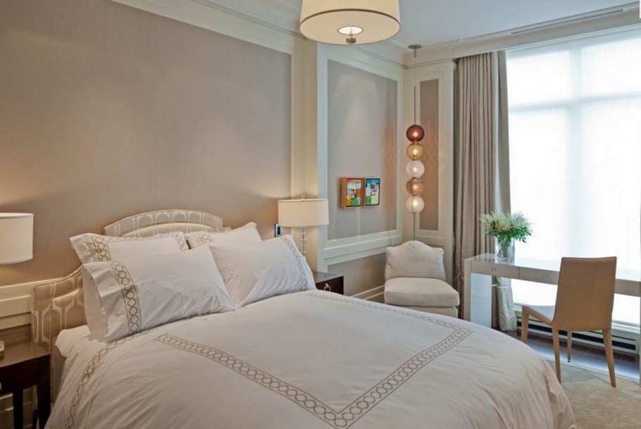 Спальня с бежевой ме