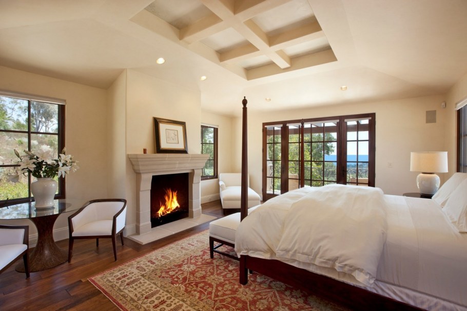 Камин в интерьере