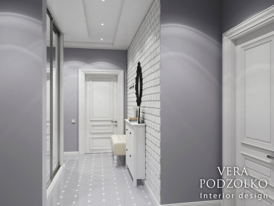 Серые стены в коридоре