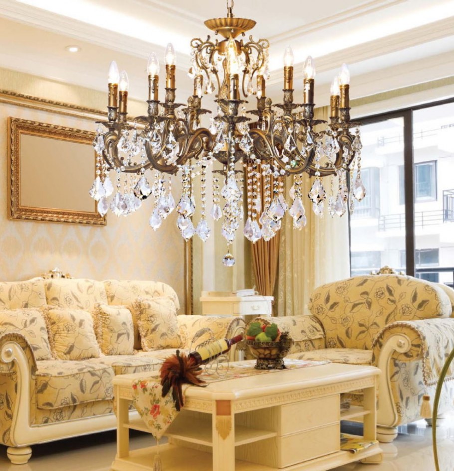 Люстра в гостиную