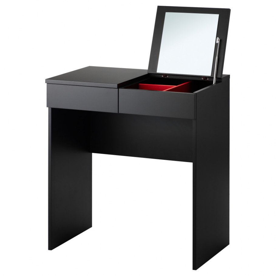 Туалетный столик БРИМНЭС