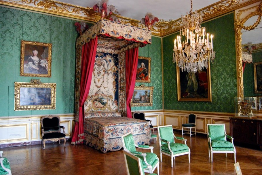 Версальский дворец спальня короля