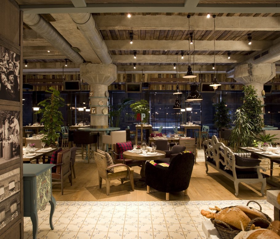 Фьюжн в интерьере кафе