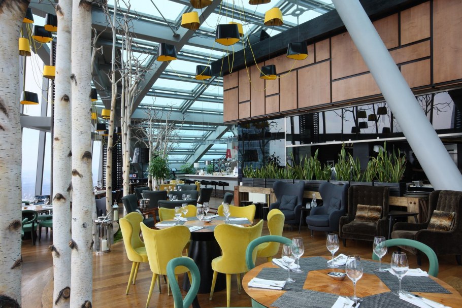 Уютное кафе интерьер