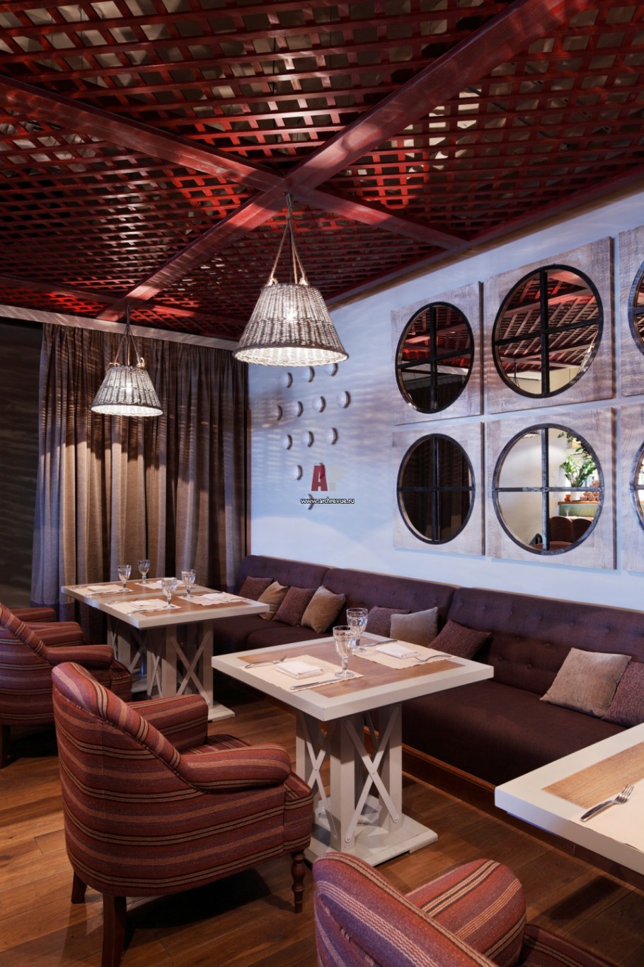 Фьюжн в интерьере кафе