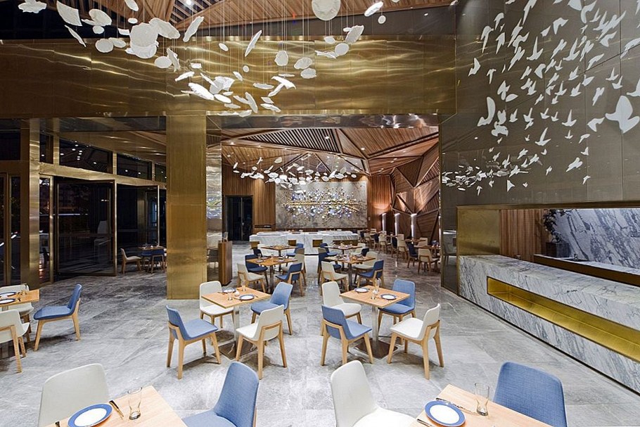 Интерьер кафе в азиатском стиле