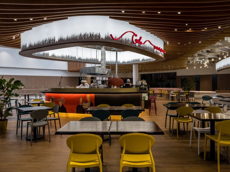 Студия с баром