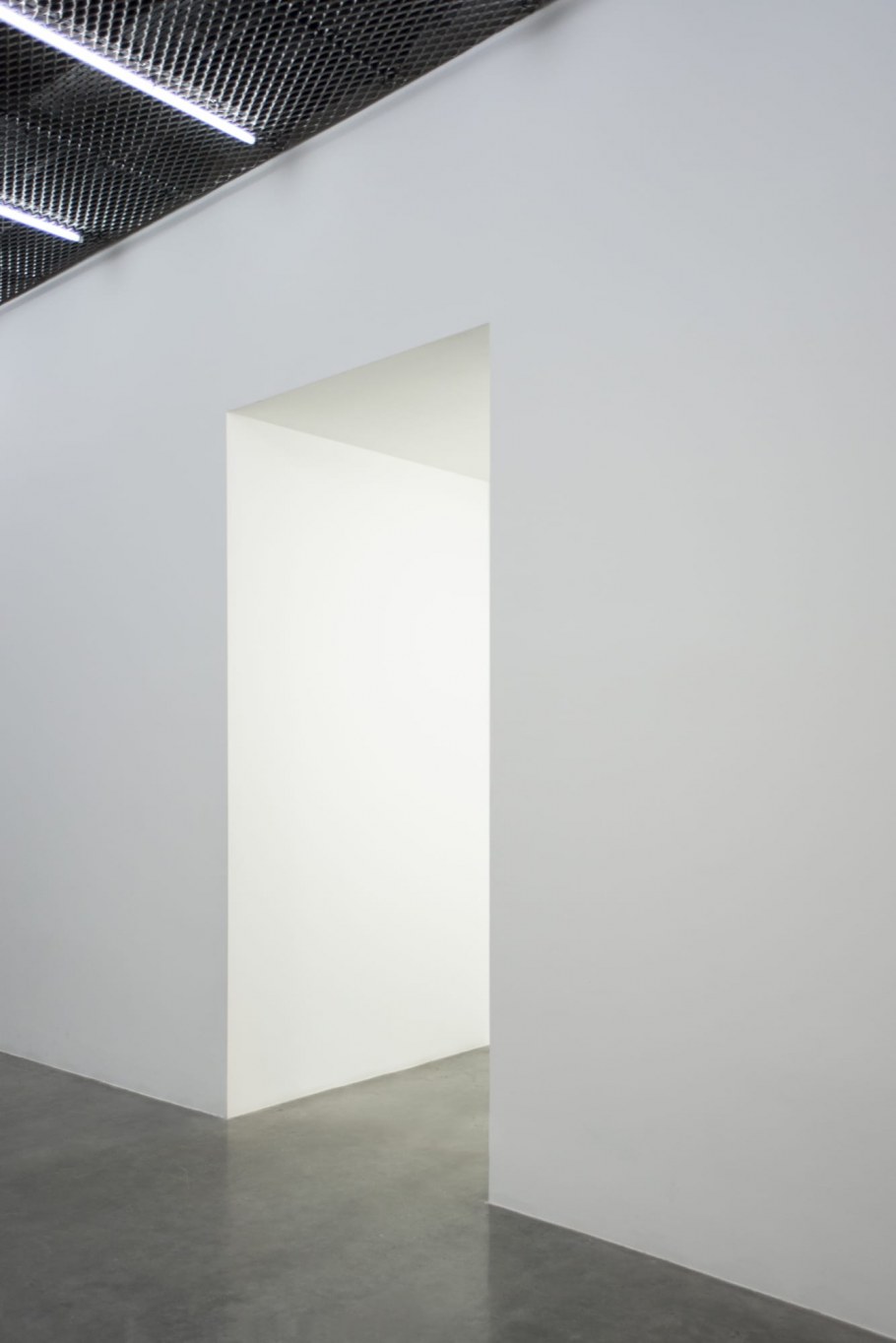 Получистовая отделка белый куб