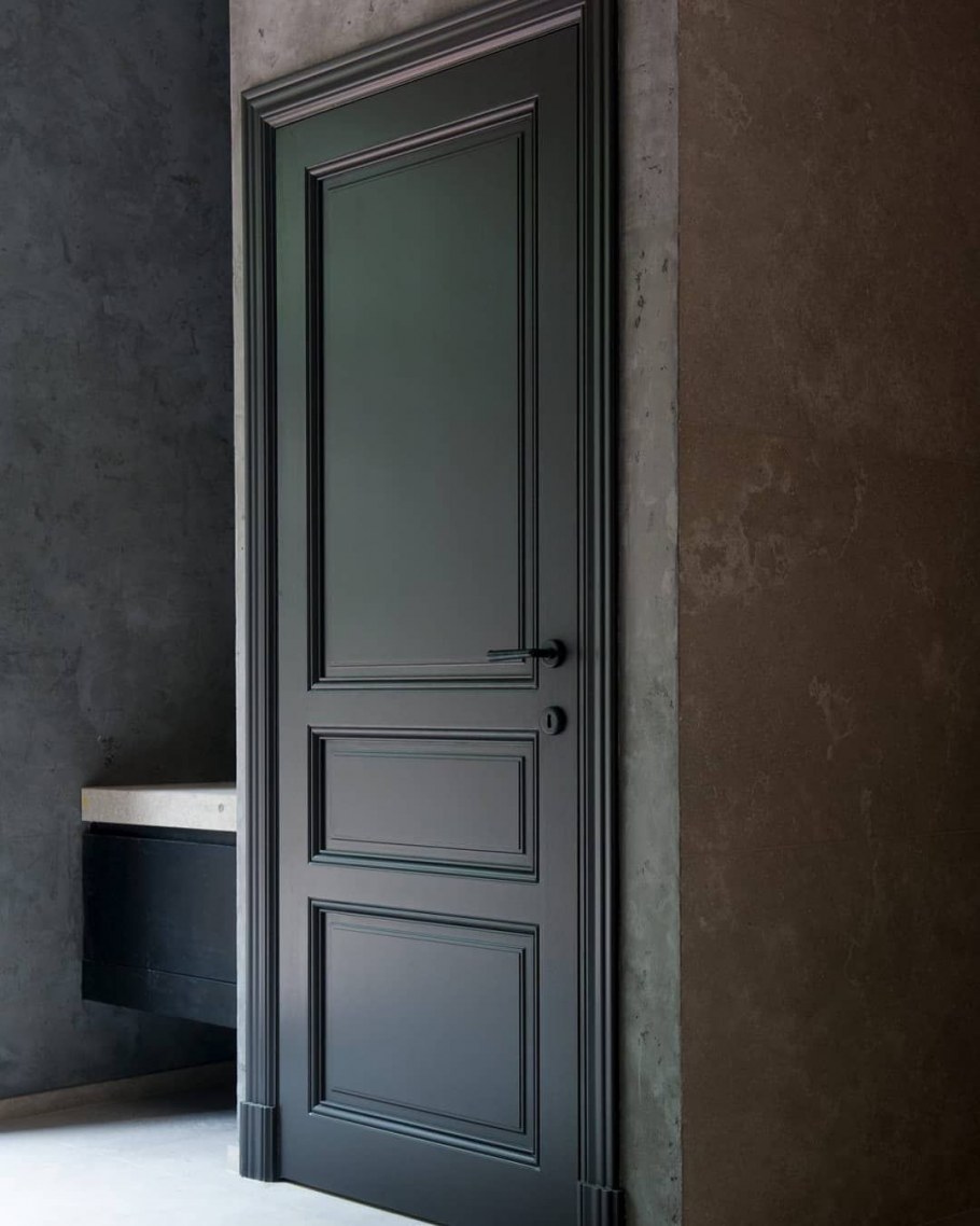 Антрацитовые двери в интерьере