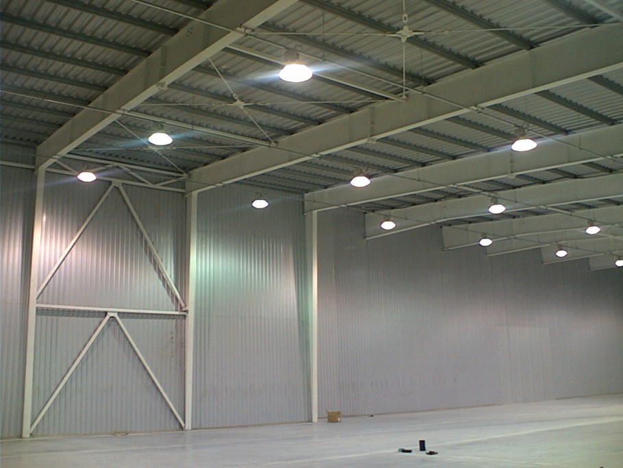 Освещение склада