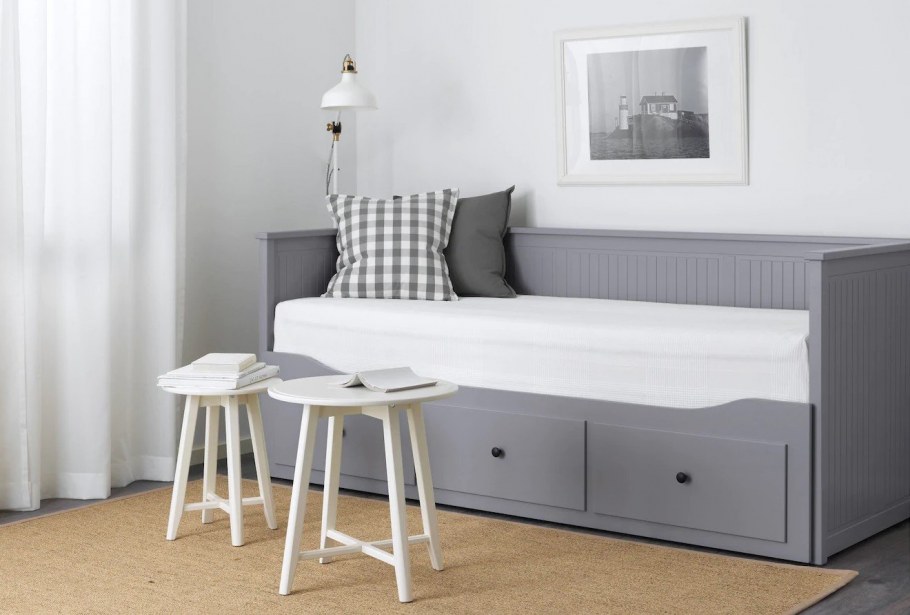 Кушетка икеа ХЕМНЭС