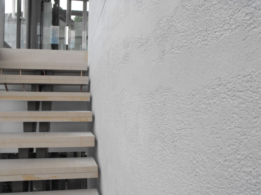 Венецианская штукатурка для внутренней отделки стен травентин