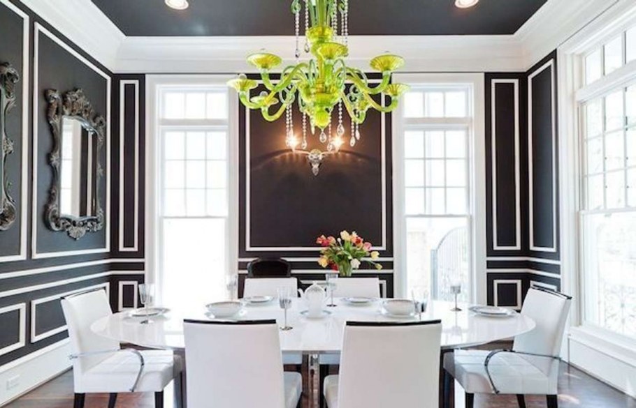 Молдинги в интерьере кухни