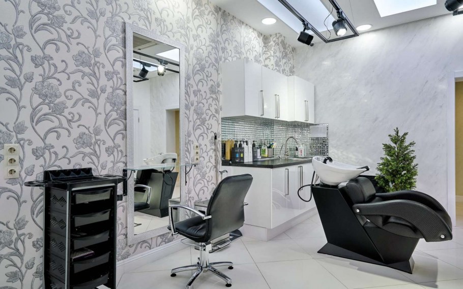 Декор для салона красоты