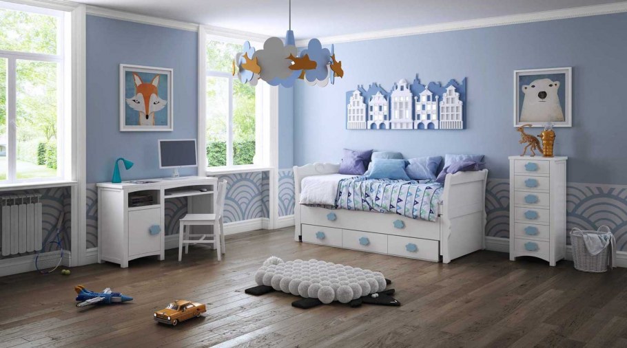 Детская в бело-голубых тонах