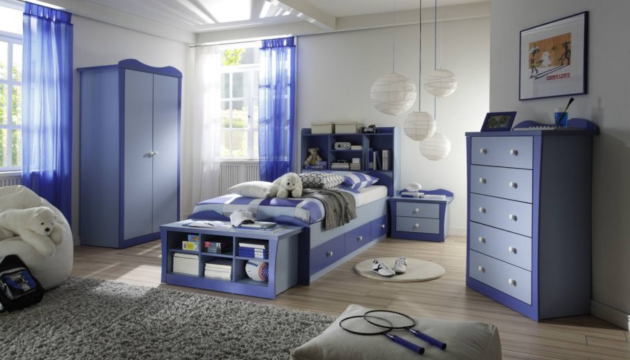Голубая мебель в детской