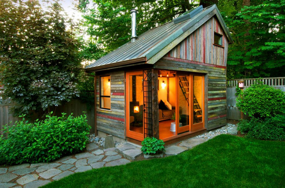 Домик в саду