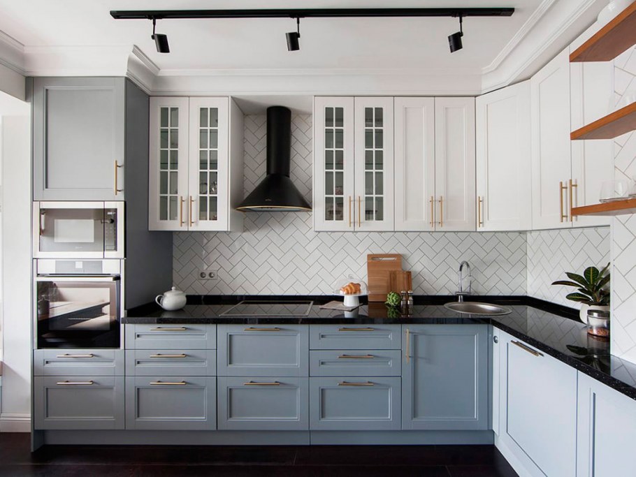 Кухня в березовых тгнах