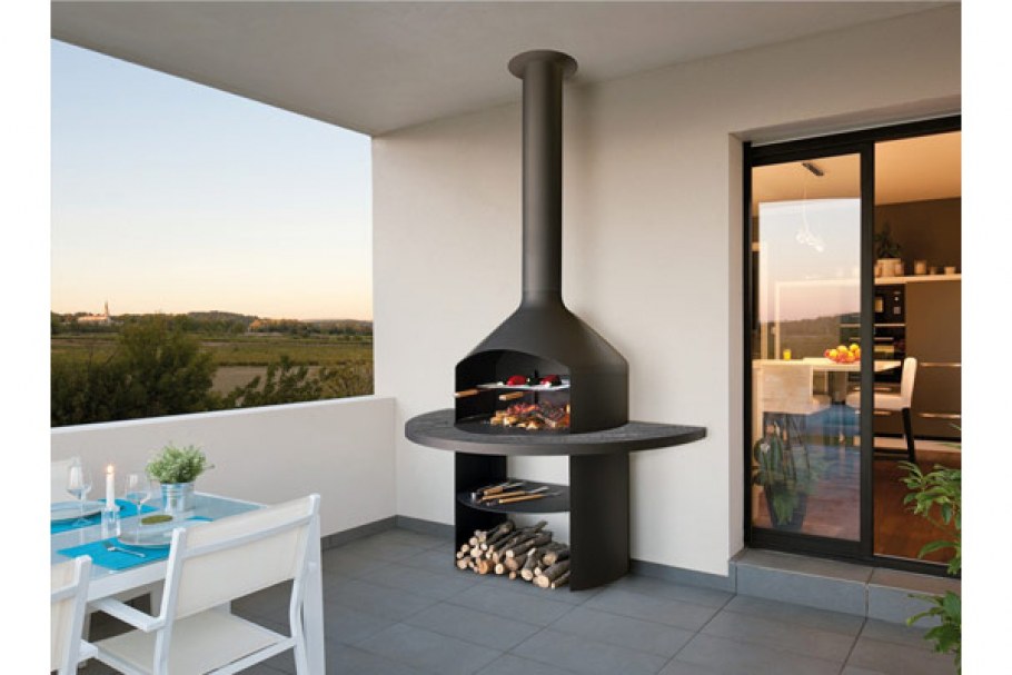 Барбекю-камин в современном стиле