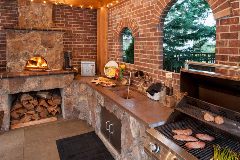 Барбекю во дворе