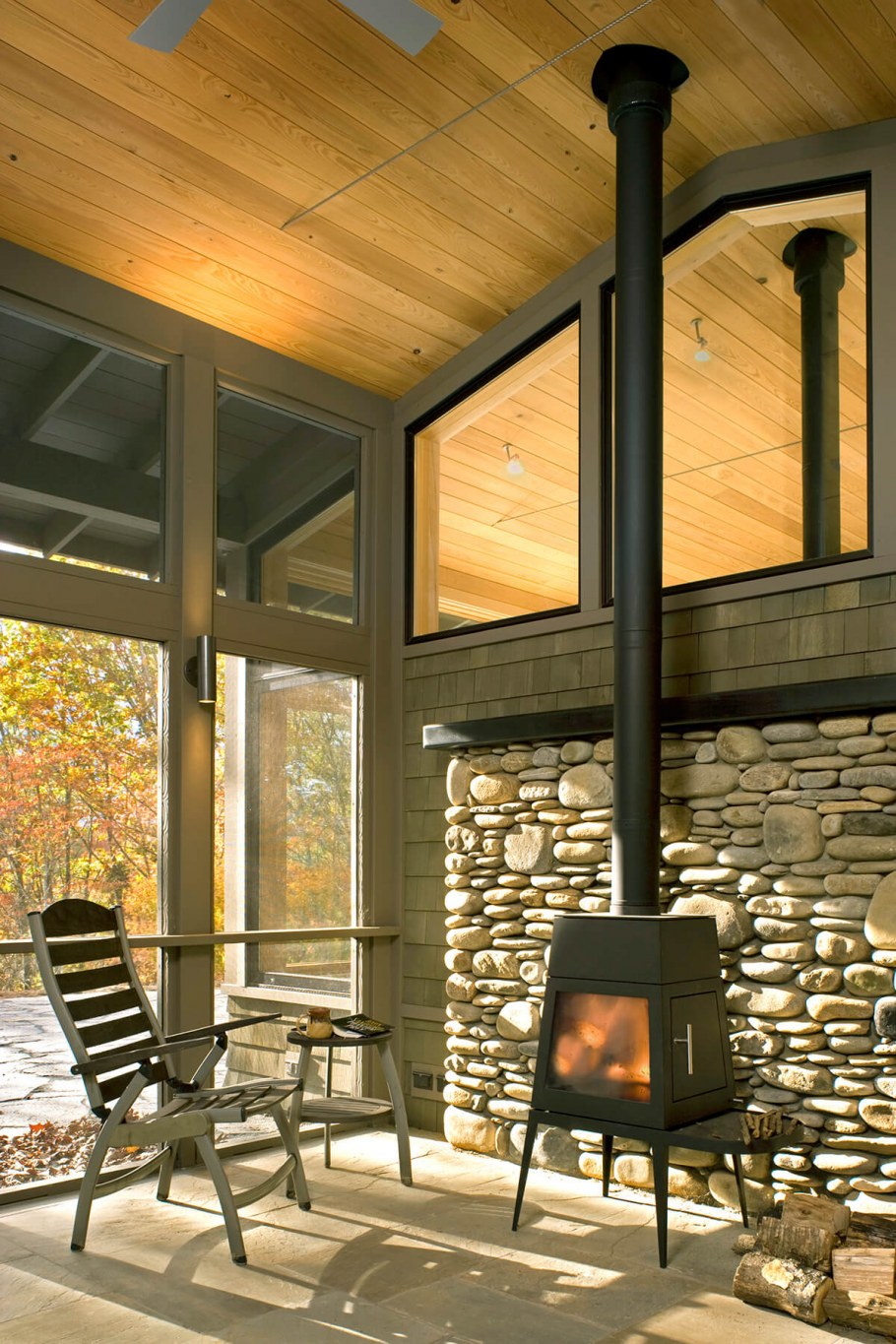 Печь камин на веранде