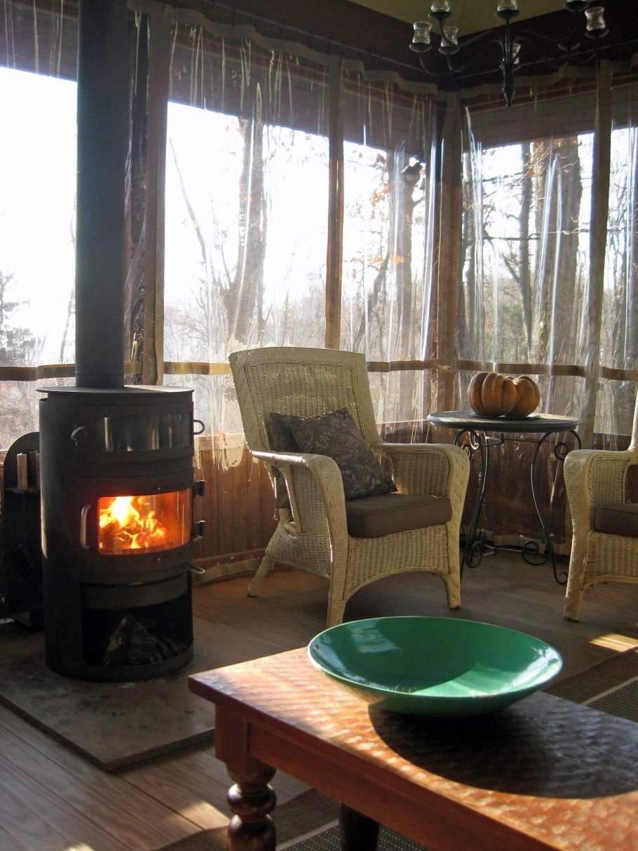 Уличный камин на террасе