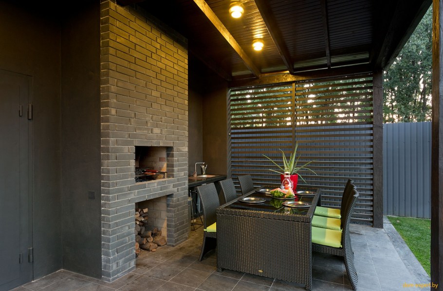 Беседка с мангальной зоной в стиле лофт