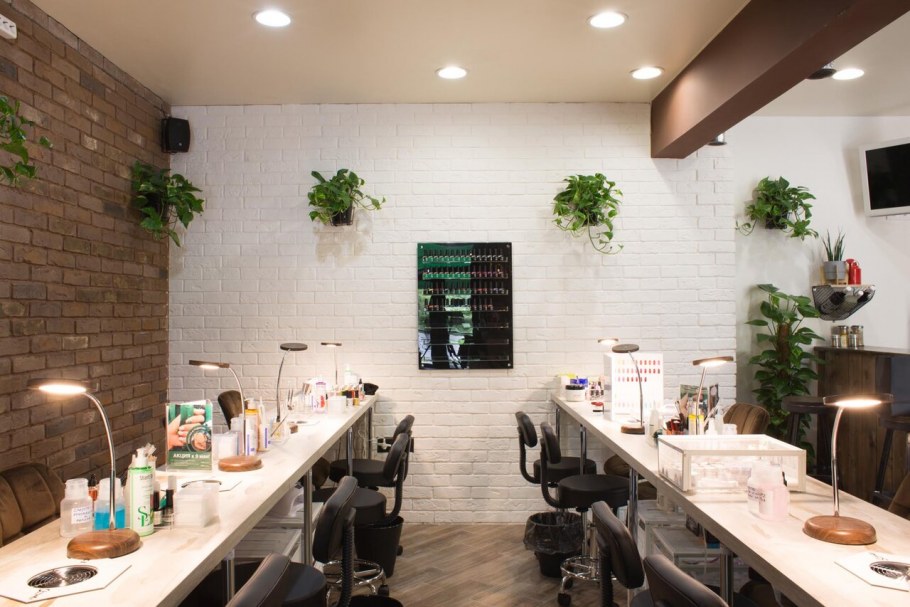 Студия маникюра в стиле