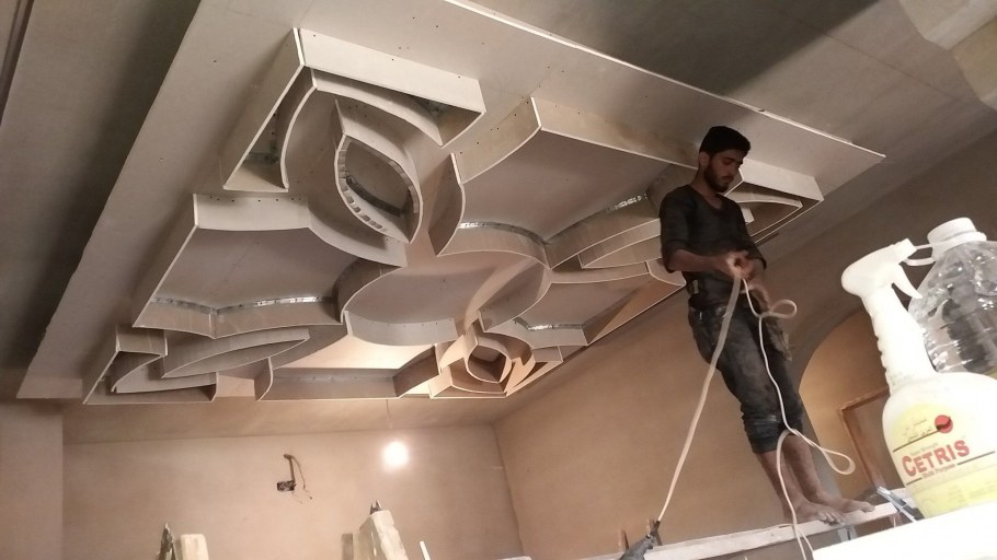 Алькапон потолок