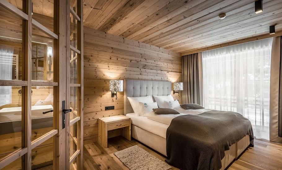 Интерьер в стиле Шале в доме из клееного бруса