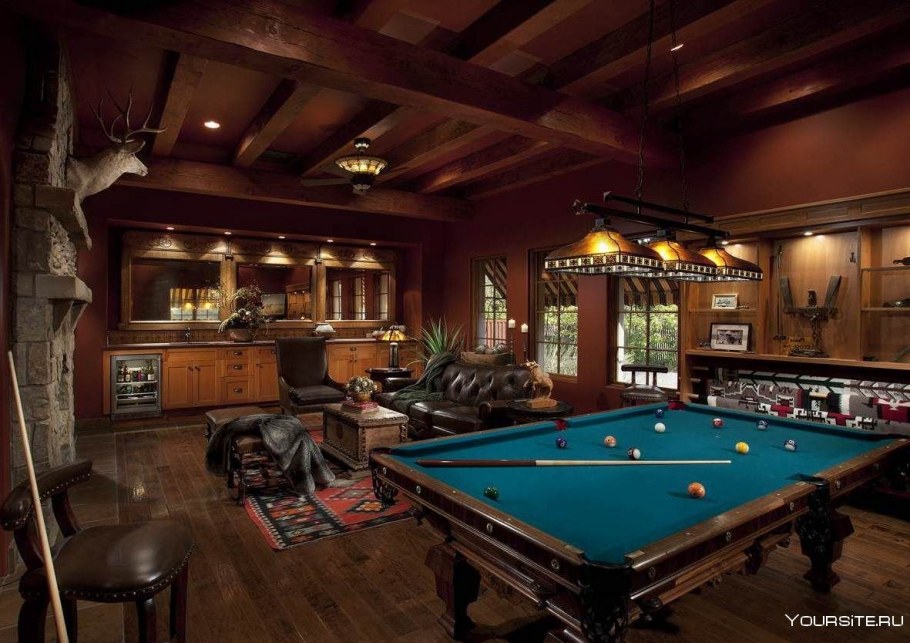 Бильярдная в загородном доме