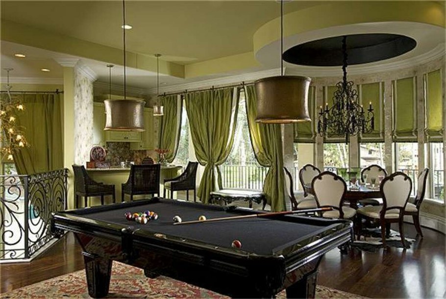 Интерьер бильярдной