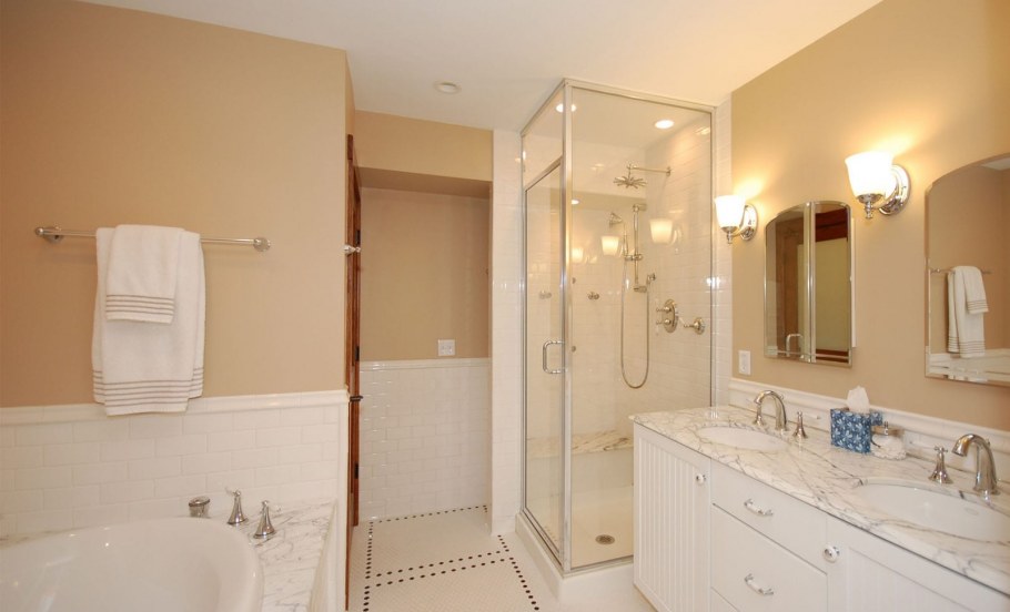 Интерьер ванной комнаты реальные