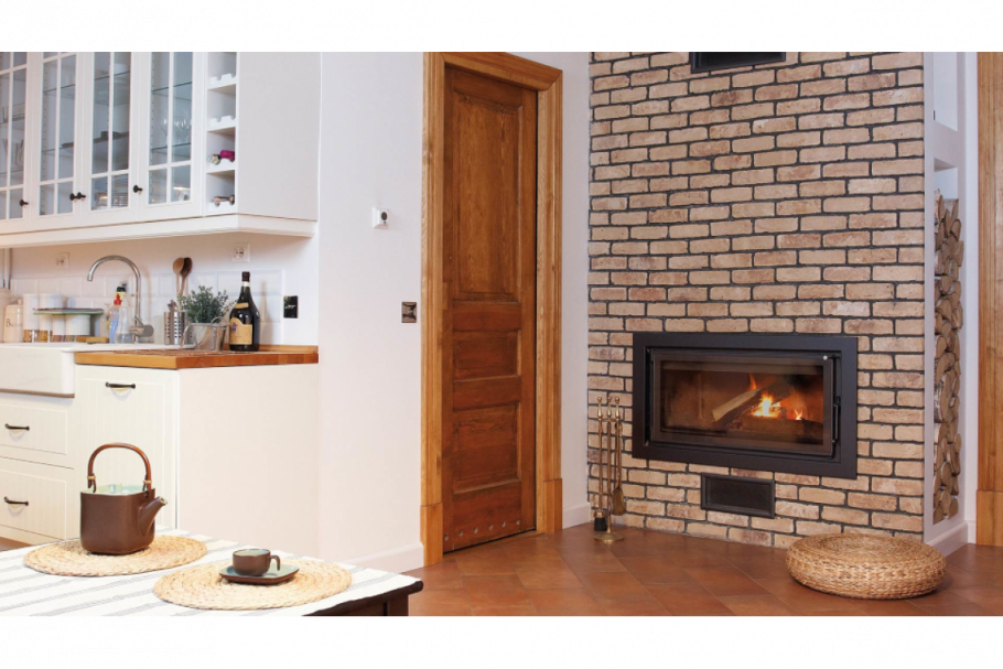 Декоративный камин для квартиры