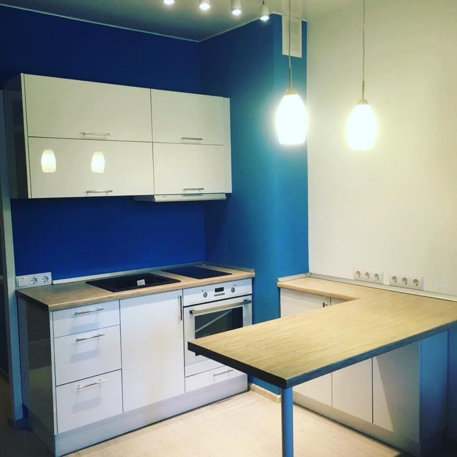 Подстолье Леруа Мерлен