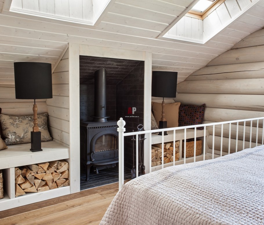 Гостиная в деревенском стиле в деревянном доме