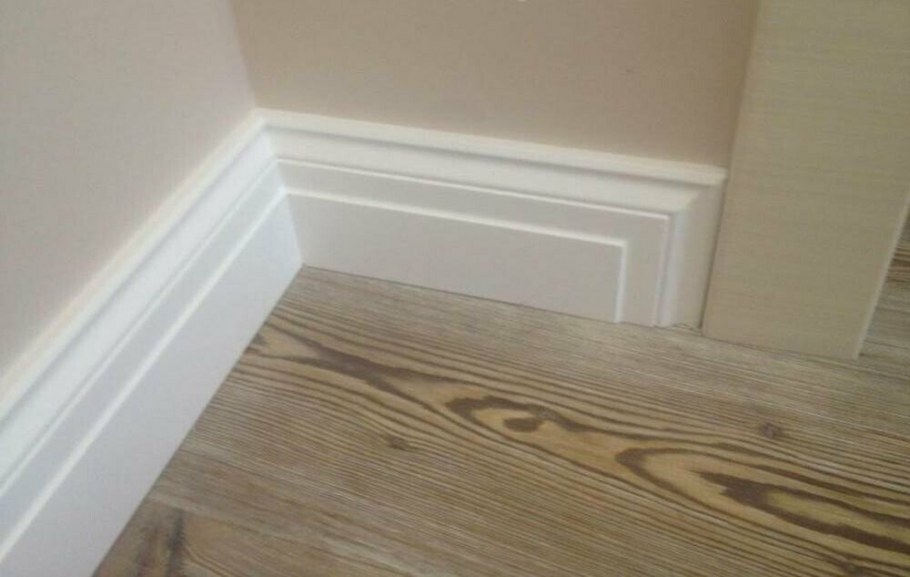 Плинтус и обноличник стык