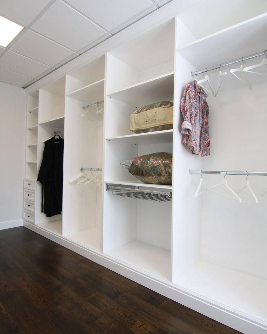 Плинтус деревянный